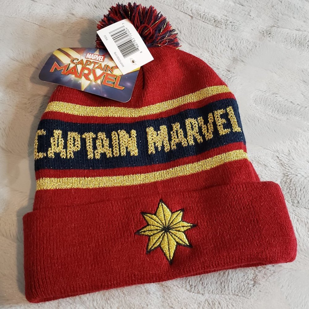 NWT Captain Marvel Red Gold Blue Pompom Beanie Winter Hat
